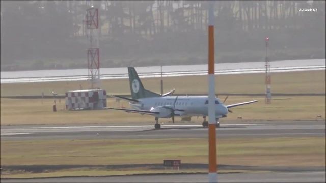 Air Chathams Saab 340A Takeoff Auckland Airport смотреть онлайн