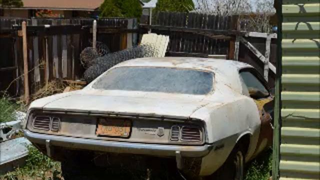 1971 Plymouth Barracuda Gran Coupe Mopar Barn Find смотреть онлайн