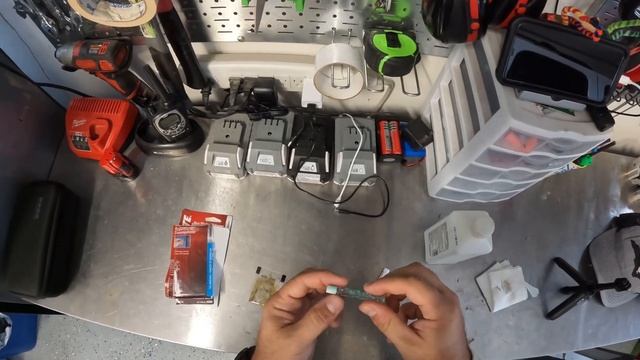 Repairing Rear Defogger Tab- Easy Fix! смотреть онлайн