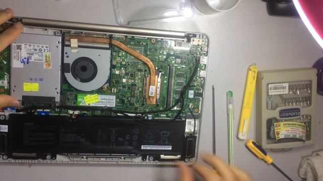 THAY SSD CHO LAPTOP ASUS смотреть онлайн