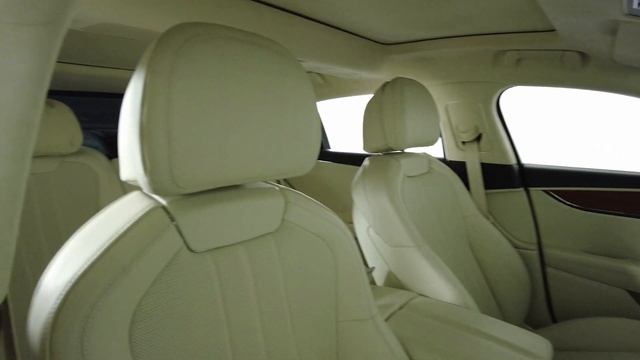 2022 Bentley Flying Spur - W12 смотреть онлайн