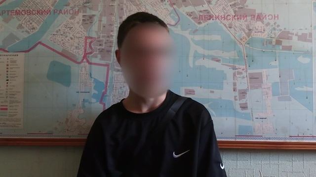 Луганские полицейские задержали несовершеннолетних курьеров мошенников смотреть онлайн