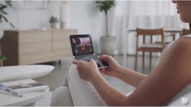 Surface DUO Microsoft back on the Phone Market with Android dual screen phone October 2nd 2019 смотреть онлайн
