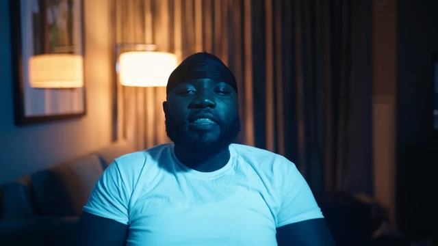Krown Vic - “Clinton Cash” (Official Music Video) смотреть онлайн