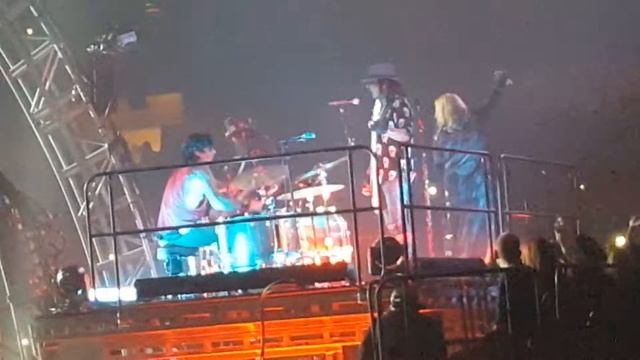 Motley Crue - Home Sweet Home in Lincoln 2015 смотреть онлайн