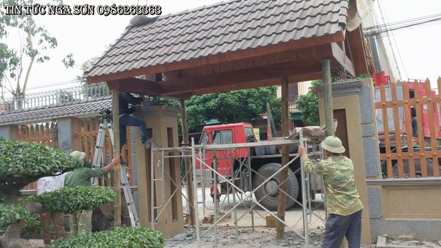 Dùng cẩu 30 tấn di rời cổng ngõ một cách ngoạn mục. смотреть онлайн