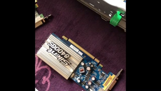 UNBOXING RETRO/VALE LA PENA 1GB VRAM EN 2020? (Radeon HD5450) смотреть онлайн