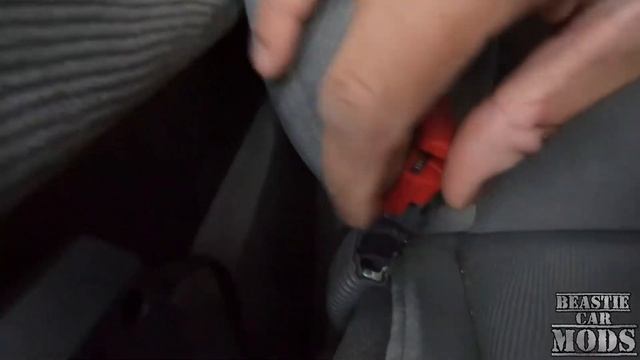 Honda Civic / Accord Seat Belt Hack - No More Annoying Beep Beep!!! смотреть онлайн