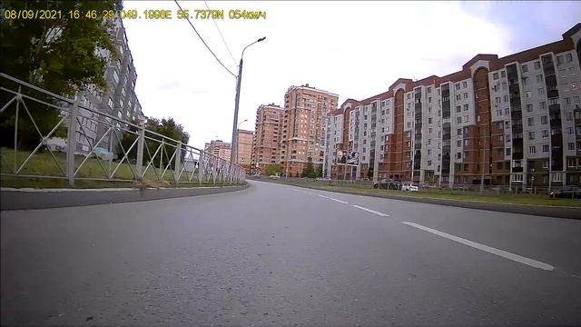 Вторая камера TrendVision MR-1000 смотреть онлайн