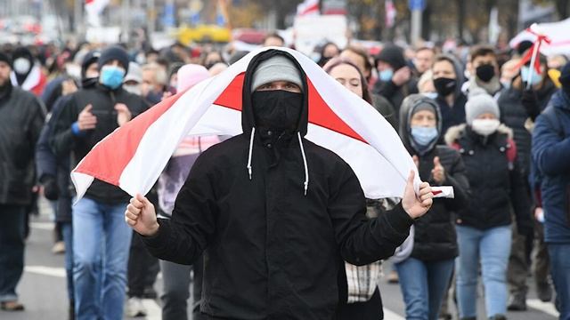 Только что! Лукашенко в шоке – вся страна увидела. Диктатор повержен, их ломали! Тайна вскрыта смотреть онлайн