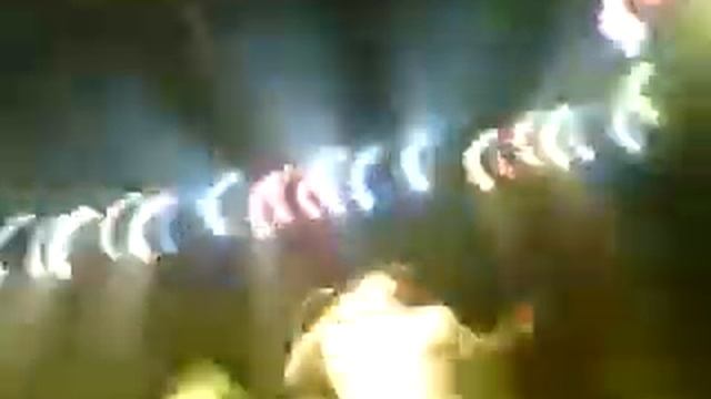 Wake Up - Mac Miller Concert Toronto 2011.3GP смотреть онлайн