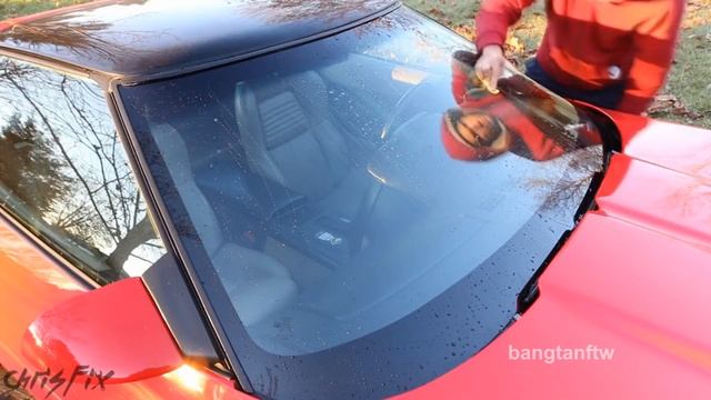 people cleaning windows but it's jin laughing смотреть онлайн