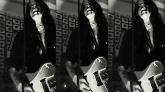 EYES - Summer & The Giantess смотреть онлайн