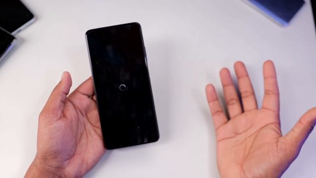 Xiaomi Needs to FIX their MIUI - Mi 10i Review ! смотреть онлайн