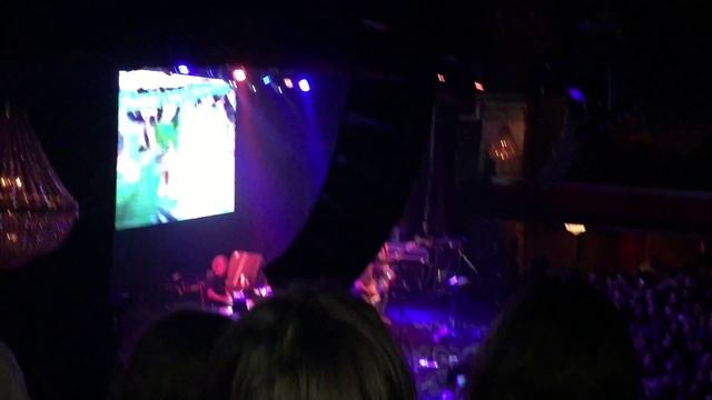 Mac Demarco at Royale смотреть онлайн