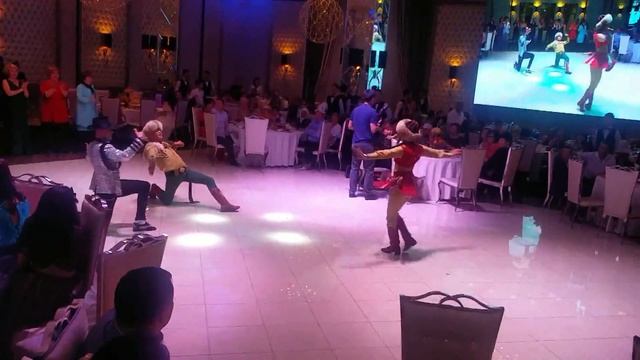 KARA JORGO & Michael Jackson /АСЕЛЬ КАСМАКУНОВА & ЭЛМУРАТ МАЙРАМБЕКОВ Тамашалуу (БИЙ ЖАРЫШ) нукура смотреть онлайн