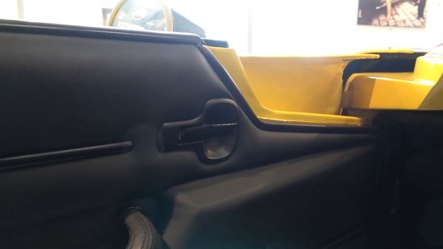 Lamborghini Miura: In-Depth Exterior and Interior Tour. смотреть онлайн