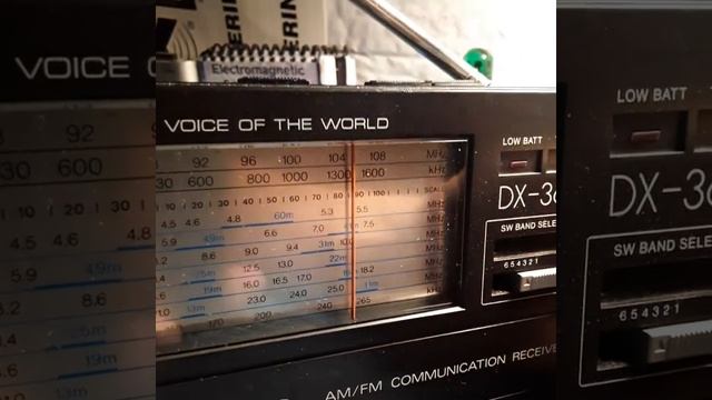 REALISTIC DX-360 - TECSUN R-9700DX SHORTWAVE RADIOS 📻 смотреть онлайн