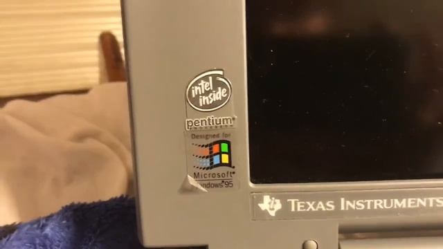 Ring-0 Archives Episode 2: Classic Texas Instrument Laptop - Windows 98! смотреть онлайн