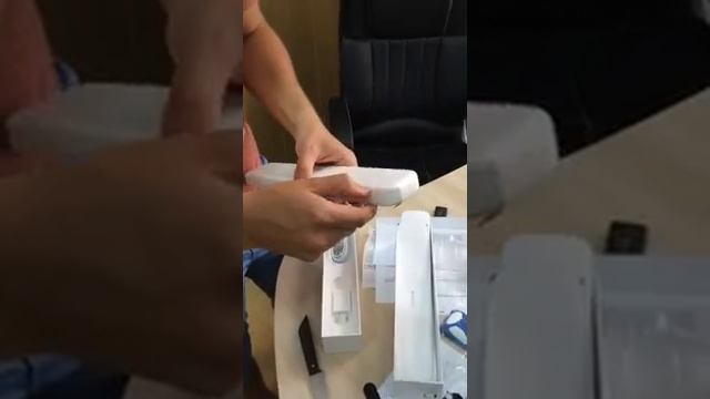 Apple Watch 42mm Sport Space Gray Unboxing Украина. Первые впечатления от часов Apple. смотреть онлайн