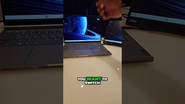 Ultimate Hybrid Tablet Seamlessly Switch between Windows and Android! смотреть онлайн