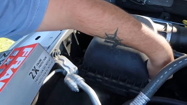 Replacing Air Filter In 2013 Dodge Ram смотреть онлайн