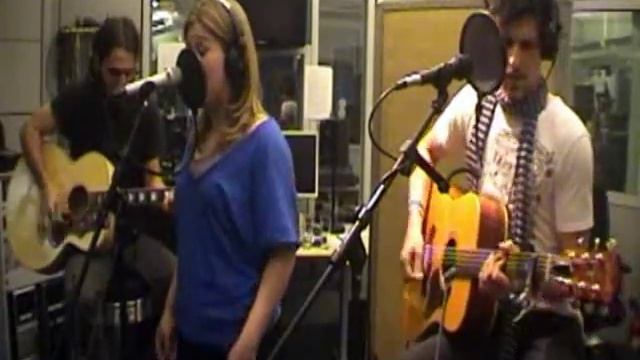 Kelly Clarkson My Life Would Suck Without You Acoustic @ 1Live Radio Germany смотреть онлайн
