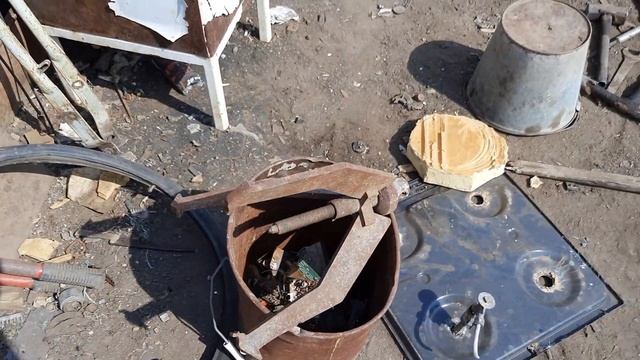 Удивительные вещи на базе металлолома смотреть онлайн