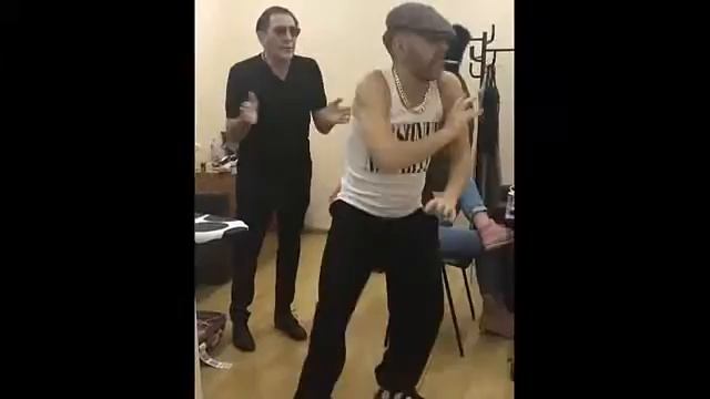 Шнур и Лепс танцуют под лабутены смотреть онлайн