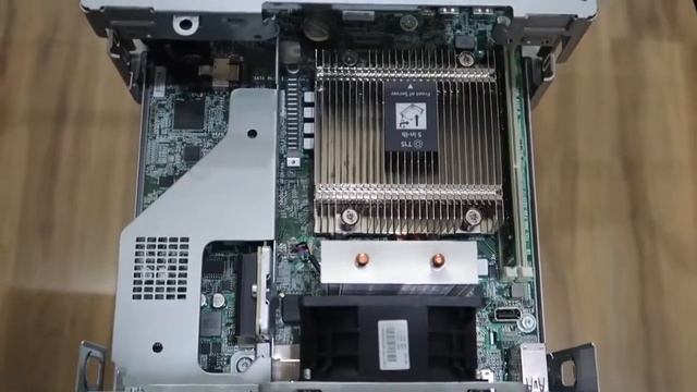 HPE Proliant Microserver Gen10 Plus Internal Part смотреть онлайн