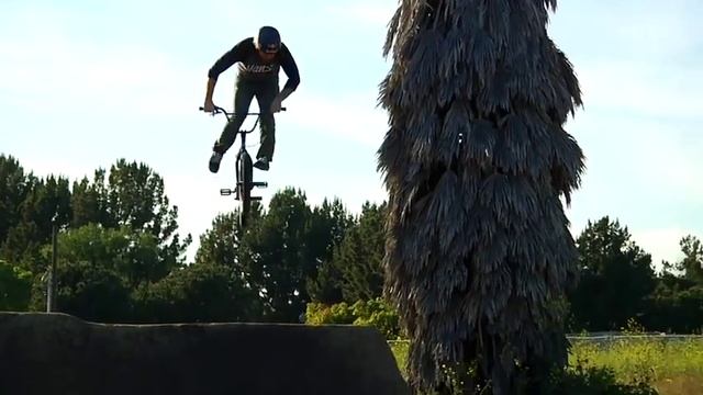 Demolition Hucker Seat Promo 3 смотреть онлайн