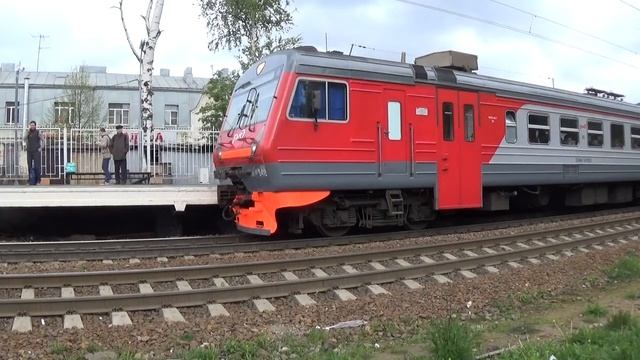ЭД4М-0418 на станции Удельная смотреть онлайн