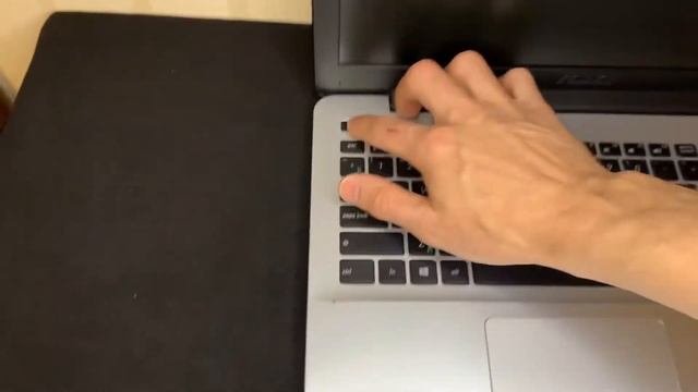 ASUS X555L смотреть онлайн