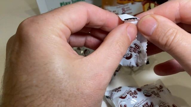 Mini Pop Kek Chocolate, Taste Review!!! #review #chocolate смотреть онлайн