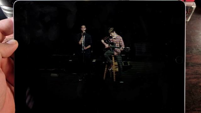 New 10.5 iPad Pro Is Impressive. смотреть онлайн