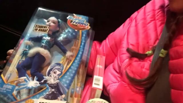 Ella J Plays Random Walmart Toy Purchase смотреть онлайн
