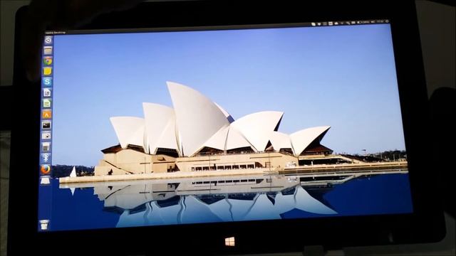 Ubuntu 13.10 on Windows Tablet - ASUS Transformer Book TX300 - Dual Boot with Windows 8.1 смотреть онлайн