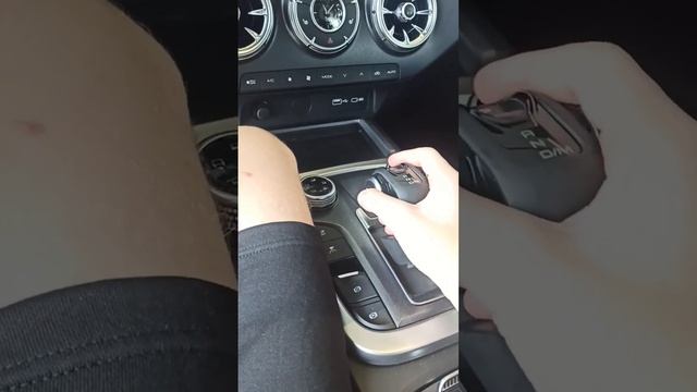 Обзор салона Танк 300 смотреть онлайн