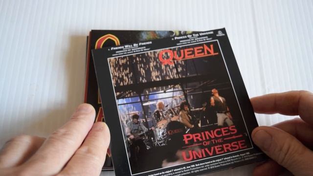 QUEEN : SINGLES COLLECTION 3 смотреть онлайн