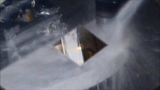 5 axis milling of an aircraft seat arm component смотреть онлайн