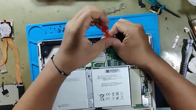 Surface Pro 4 Battery Replacement смотреть онлайн