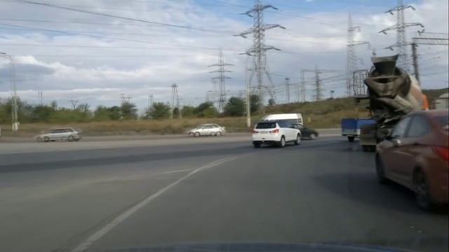 Tesla Model S смотреть онлайн