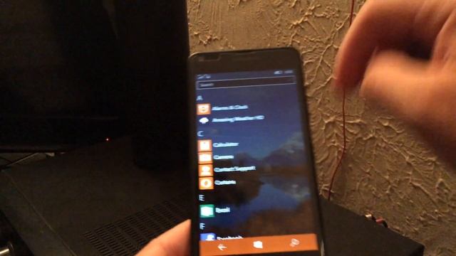 Hands-on Look at the Microsoft Lumia 640 Windows Phone on Windows 10 Mobile Build 14393.103 смотреть онлайн