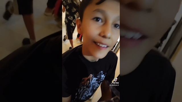 UYIMDAN CHIQOLMAY QOLDIMKU bo'ldi e bolla uyimga izlab kelishni tohtatila 😂 смотреть онлайн