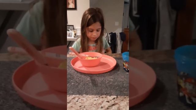 I ❤ Kraft Mac and Cheese 🧀 Paw Patrol смотреть онлайн