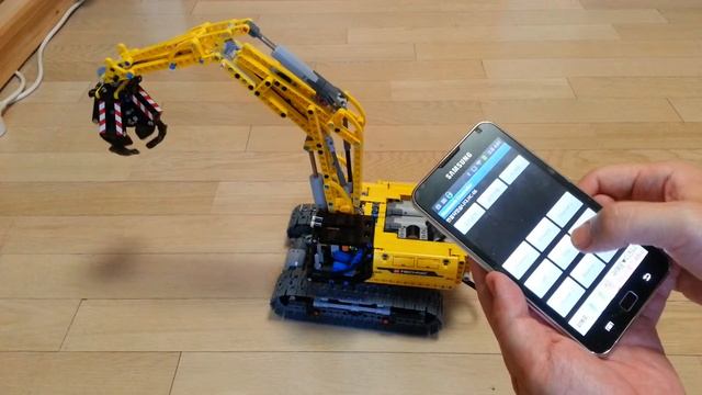 LEGO TECHNIC 42006 Controlled by Android (and Arduino IR Remote) смотреть онлайн