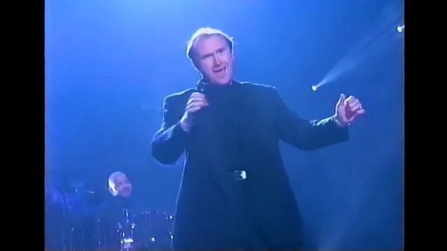 GENESIS: I Can't Dance (Live At The Billboard Music Awards 1992)
