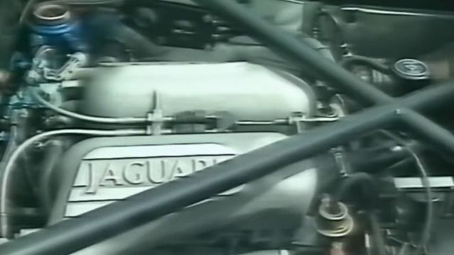 Jaguar XJ 220 смотреть онлайн