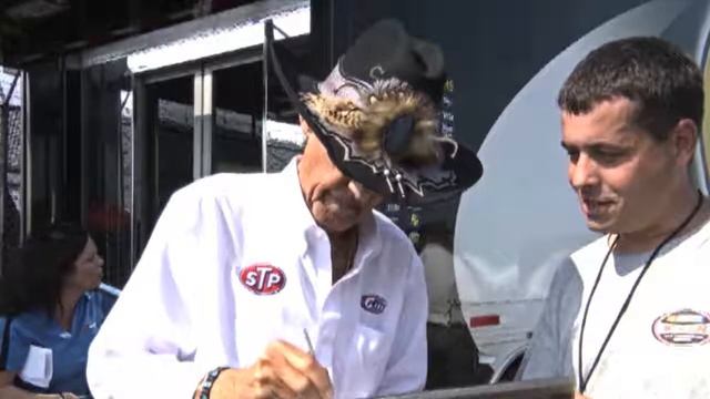 Sonoma Raceway NASCAR REV смотреть онлайн