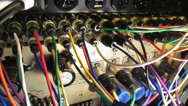 Communication Error - Repeater смотреть онлайн